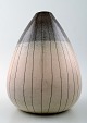 Vicke Lindstrand, vase i keramik. Upsala-Ekeby. 
