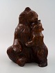 Arne Bang 1901-1983. Figure in stoneware, brown bear with cub. 
