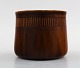Saxbo stoneware vase in modern design, glaze in brown shades.
Stamped Saxbo. Ying Yang, Model Number 215.