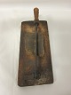 Tobaksskærer, antik
Træ med kraftigt jern-skær
L: 33,5cm, B: 15cm