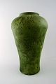 Kähler, HAK, stor glaseret stentøjsvase. 
Smuk grøn glasur.