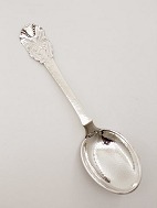 Hammerslået art nouveau stor sernerings ske