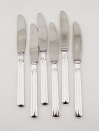 Hans Hansen arvesølv nr. 18 middags knive. 