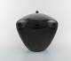 Pregolini Fiorella. Stor italiensk keramik vase i smuk metallisk olivengrøn 
glasur.