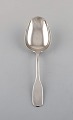 Hans Hansen silver cutlery. Large "Susanne" serving spoon in sterling silver. 
Danish design, mid 20th century.