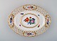 Antikt Meissen underfad i håndmalet porcelæn med blomster- og gulddekoration. 
Sent 1800-tallet.
