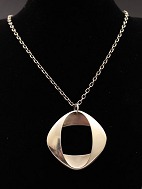 Henning Koppel for Georg Jensen sjælden vintage vedhæng  # 368 . med original kæde