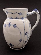 Royal Copenhagen Musselmalet Riflet mælkekande. 1/161. 