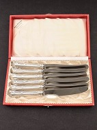 Kasse med 6 Herregårds knive 20,5 cm. 