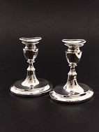 Et par 830 sølv lysestager 12,5 cm. på oval fod