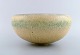 Stor Saxbo skål i glaseret keramik. Smuk æggeskalsglasur med blågrønne strejf. 
Midt 1900-tallet.
