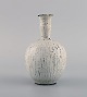 Svend Hammershøi for Kähler, HAK. Vase i glaseret stentøj. Smuk gråsort 
dobbeltglasur. 1930/40