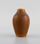 Per Linnemann-Schmidt (1912-1999) for Palshus. Vase i glaseret keramik. Smuk 
harepels glasur. 1960/70