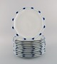 Tapio Wirkkala for Rosenthal. Twelve Corinth dinner plates in blue-painted 
porcelain. Modernist Finnish design. Dated 1979-80.
