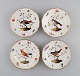 Fire antikke Meissen porcelænstallerkener med håndmalede blomster, fugle og 
gulddekoration. Sent 1800-tallet.
