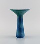 Carl Harry Stålhane (1920-1990) for Rörstrand. Sjælden vase i glaseret keramik. 
Smuk spættet glasur i blå og grønne nuancer. Midt 1900-tallet.
