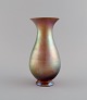 WMF, Tyskland. Vase i iriserende myra kunstglas. 1930