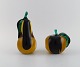To Salviati Murano skulpturer / bogstøtter i mundblæst kunstglas. Æble og pære. 
Italiensk design, 1960