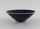 Carl Harry Stålhane (1920-1990) for Rörstrand. Bowl in glazed ceramics. 
Beautiful glaze in deep blue shades. Mid-20th century.
