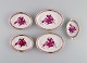 Fem små Herend porcelænsskåle med håndmalede lilla blomster og gulddekoration. 
Midt 1900-tallet.
