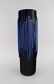 Carl Harry Stålhane (1920-1990) for Rörstrand. Large Andalusia vase in glazed 
ceramics. Beautiful glaze in deep blue shades. 1960s.
