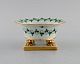 Herend bowl on feet in hand-painted porcelain with gold decoration. Mid 20th 
century.

