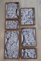 Antikke hollandske fliser/kakler i rammer
Fra midten af 1700-tallet
Mengan-farvede
Nyd de flotte motiver
Kaklerne/fliserne stammer fra en gammel 
vægdekoration/kamindekoration
Rammerne indeholder 1, 2 eller 3 fliser pr. ramme