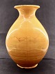 Middelfart 
Antik presents: 
H A Kähler 
floor vase