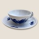 Moster Olga - 
Antik og Design 
presents: 
Royal 
Copenhagen
Braided blue 
flower
Teacup
#10/ 8049
*DKK 125