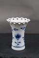 Blue Traditional with lace edge Danish porcelain. 
Place setting vase No 171