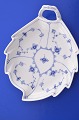 Klits Antik 
presents: 
Royal 
Copenhagen Blue 
fluted plain 
Dish no. 144