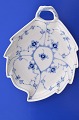 Klits Antik 
presents: 
Royal 
Copenhagen Blue 
fluted plain 
Dish no. 144