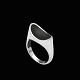 Bestik.dk 
presents: 
Thor 
Selzer - 
Copenhagen. 
Sterling Silver 
Ring with 
Enamel.