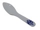 Antik K 
presents: 
Blue 
Fluted Plain
Extra small 
salt spoon from 
1894-1928