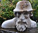 Pegasus – Kunst 
- Antik - 
Design 
presents: 
Male bust 
of a man with a 
hat, 19th 
century.