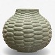 Roxy Klassik 
presents: 
Axel Salto 
/ Ipsens Enke.
Rare vase in 
terracotta with 
green glaze. 
Designed in 
1951. ...