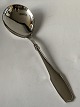 Antik Huset 
presents: 
Serving 
Spoon / Potato 
Spoon in Silver
Length 21.4 cm