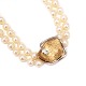 Aabenraa 
Antikvitetshandel 
presents: 
Ole 
Lynggaard 14kt 
gold clasp with 
a diamond of 
0,1ct. Size: 
20x20mm