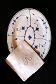 K&Co. presents: 
Royal 
Copenhagen, 
large Blue 
Fluted Plain 
oval dish.
RC 1/100.
year 
1893-1900...