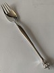 Antik Huset 
presents: 
Danish 
Crown DGS 
Sterling Silver 
Dinner Fork
Length 19.9 cm