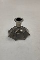 Danam Antik 
præsenterer: 
Just 
Andersen Tin 
Lysestage No. 
1017