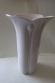 Smuk hvid vase fra Arzberg, Germany
Porcelæn
Den gør blomsterne endnu smukkere
H: 19cm