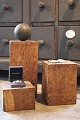 Gamle display / 
piedestaler i 
massivt egetræ 
med en ...