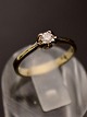 Middelfart 
Antik presents: 
18 carat 
white gold ring 
with diamond