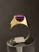 Middelfart 
Antik presents: 
14 carat 
gold ring with 
amethyst