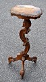 Pegasus – Kunst 
- Antik - 
Design 
præsenterer: 
Udskåret 
italiensk 
torchere, 19. 
årh.