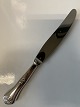 Antik Huset 
præsenterer: 
Middags 
kniv, Rosen 
Dansk 
Sølvbestik 
Længde 21 cm.