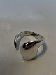 RING #397 *Georg Jensen* Sterling Denmark.
Størrelse 53.