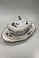 Danam Antik 
presents: 
Royal 
Copenhagen Art 
Nouveau Pattern 
No. 225 
Geranium Tureen 
with underplate 
No. 2038