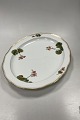 Danam Antik 
presents: 
Royal 
Copenhagen Art 
Nouveau Pattern 
No. 225 
Geranium Oval 
Platter No. 
2014